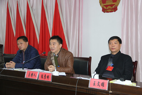 农民伯伯乡下妹_江苏2017年农民纯收入(3)