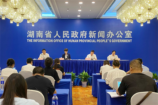 发布会现场。 向宇摄