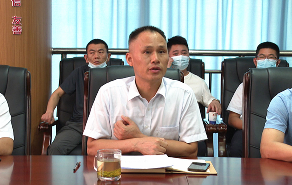 0802行政审批服务局009_副本.jpg 0802行政审批服务局009_副本.jpg