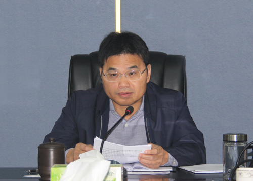 李美云主持召开市委常委会议