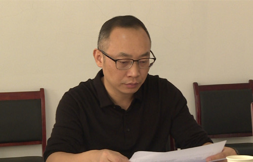 叶罡到白羊田镇督导当前重点工作