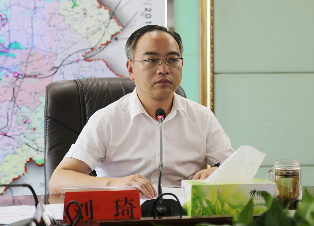 11次常委会1.jpg 11次常委会1.jpg