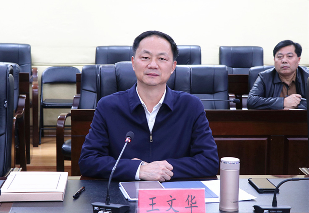 1115王文华特艺智能来临考察(3)_副本.jpg 1115王文华特艺智能来临考察(3)_副本.jpg