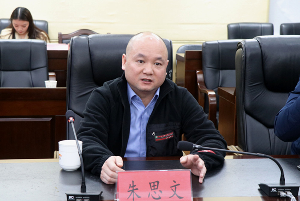 1115王文华特艺智能来临考察(2)_副本.jpg 1115王文华特艺智能来临考察(2)_副本.jpg