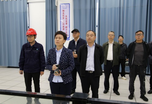 海南省工业和信息化厅考察组来我市考察调研 刘琦参加