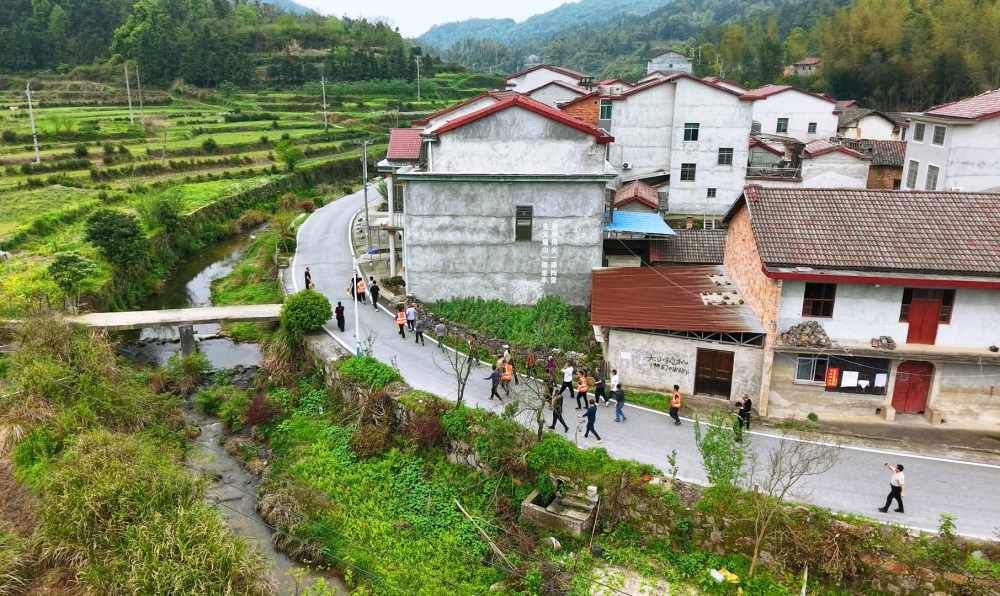 ��ˮ���֣���չɽ���ֺ��������� ����Ⱥ�ڰ�ȫ����